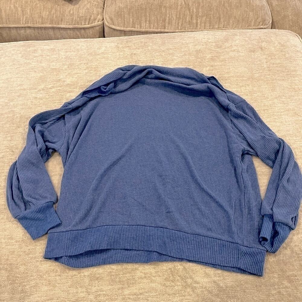 We the Free blue loose fit top